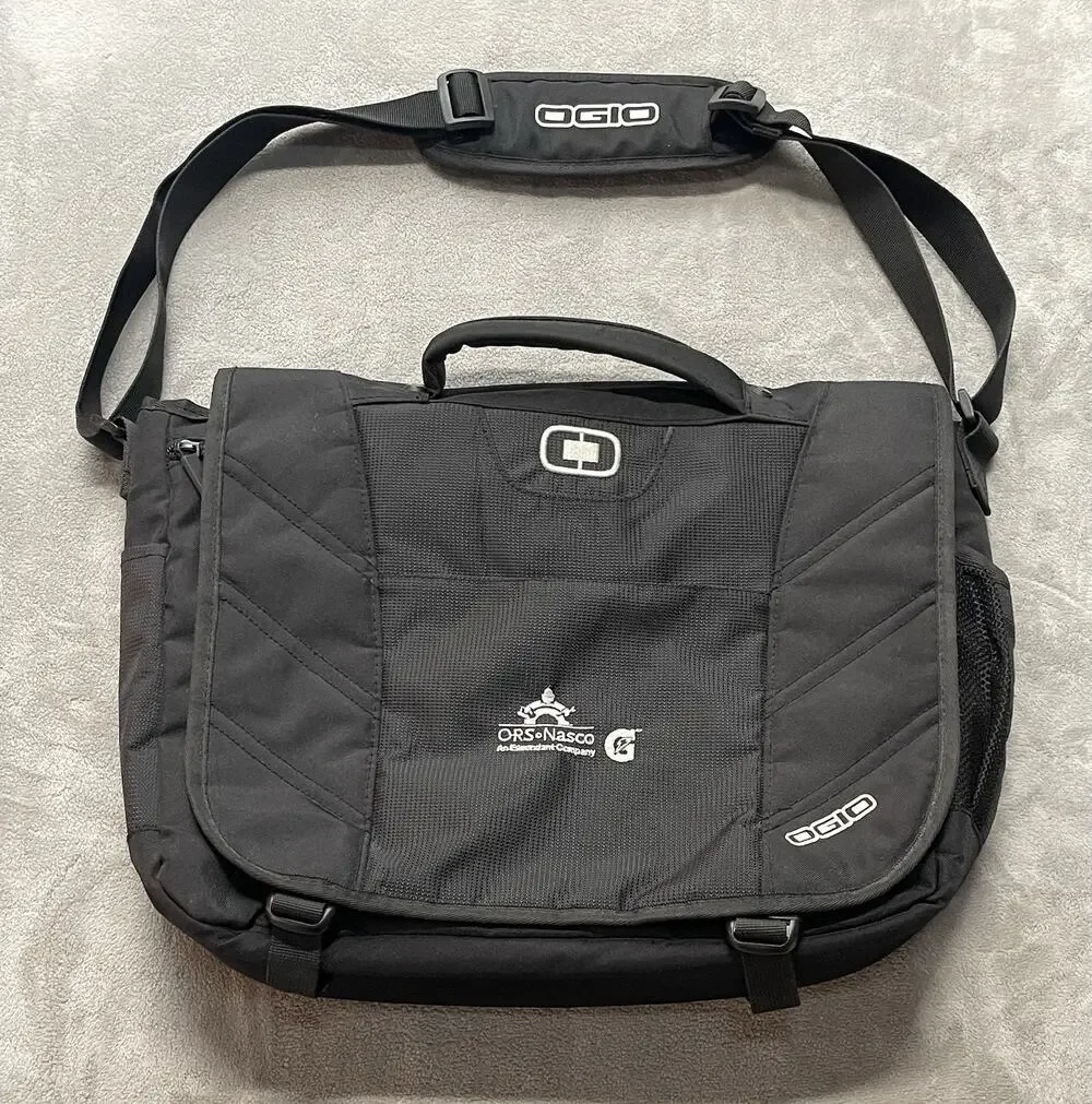 OGIO Shoulder Messenger Laptop Computer Bag 18”x 13” Black EUC